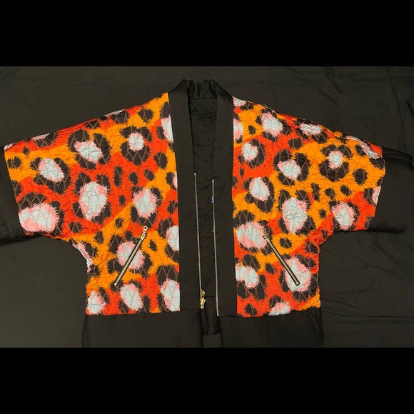 ✨🌟KENZO reversible flower/cheetah Kimono jacket🌟✨ - Picture 5 of 9